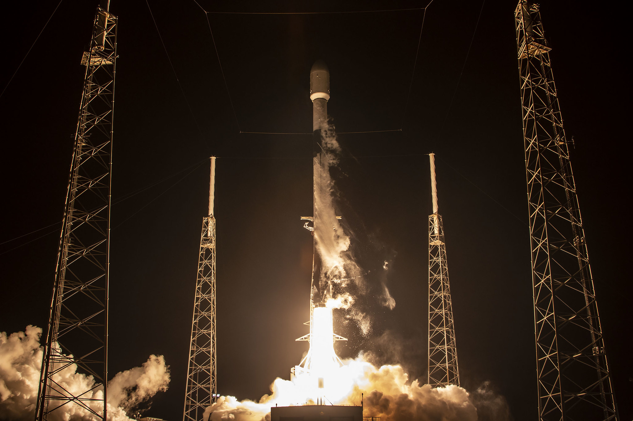 SpaceX spent $18.4 billion in a single quarter -- $15.8 billion of it on AI. Here's where the money is going.
