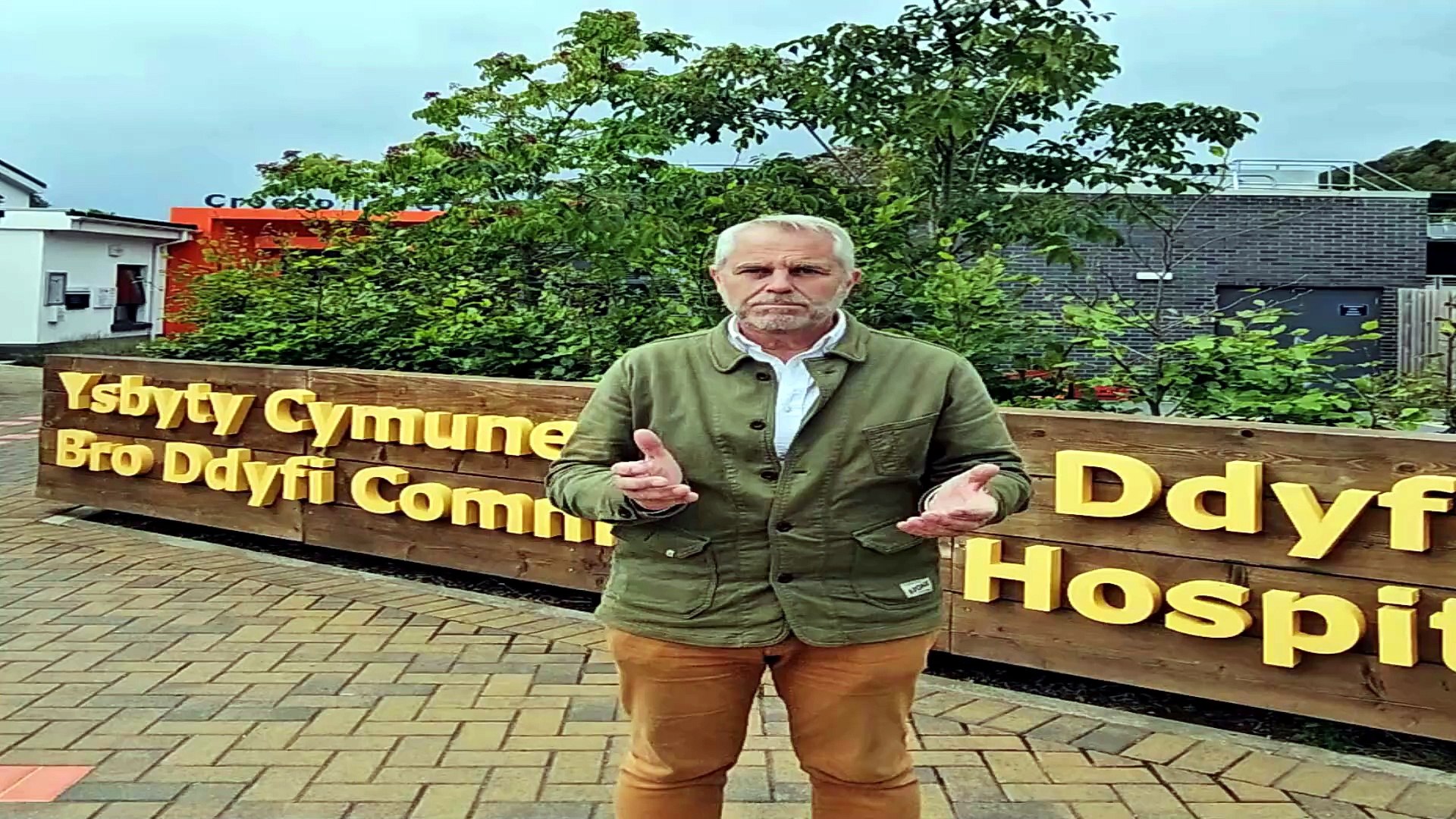 Elwyn Vaughan MS hits out at plans to remove beds from Machynlleth and ...