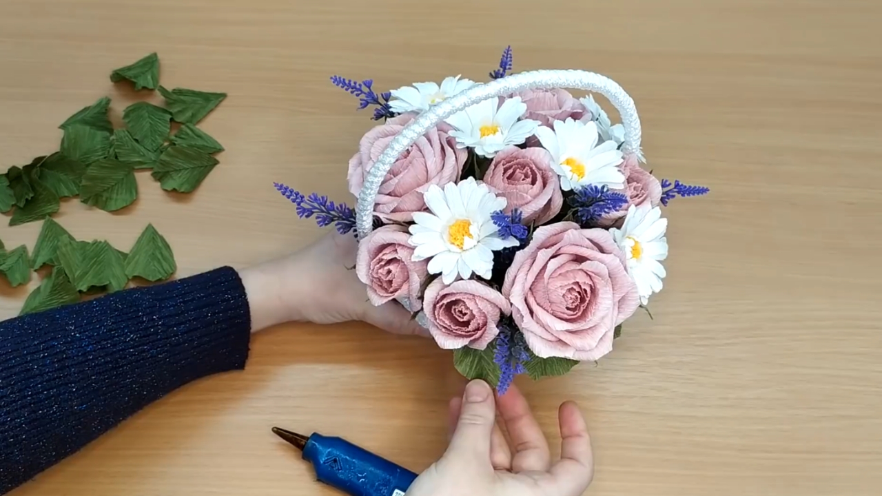 Making a candy bouquet from simple materials