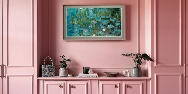 A budget Ikea wardrobe hack gave this colour-drenched bedroom its ...