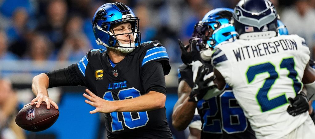 Fantasy football start/sit: Parker Washington, Michael Mayer, Jared Goff