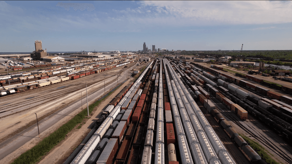 Alabama Port raises concerns over rail merger