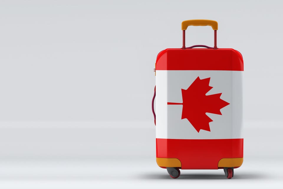 Canadians slowly return to US — but visits still 27% down from 2024