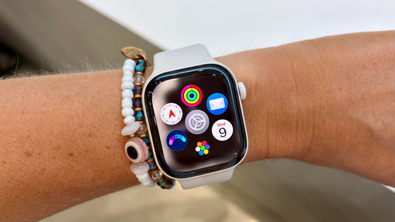People are freaking out about 'always-listening' Apple Watches — here's what John Ternus told us