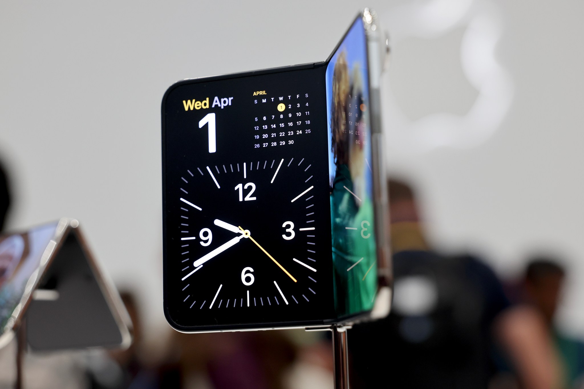 Apple user notices odd feature in new foldable iPhone: 'Awkward'