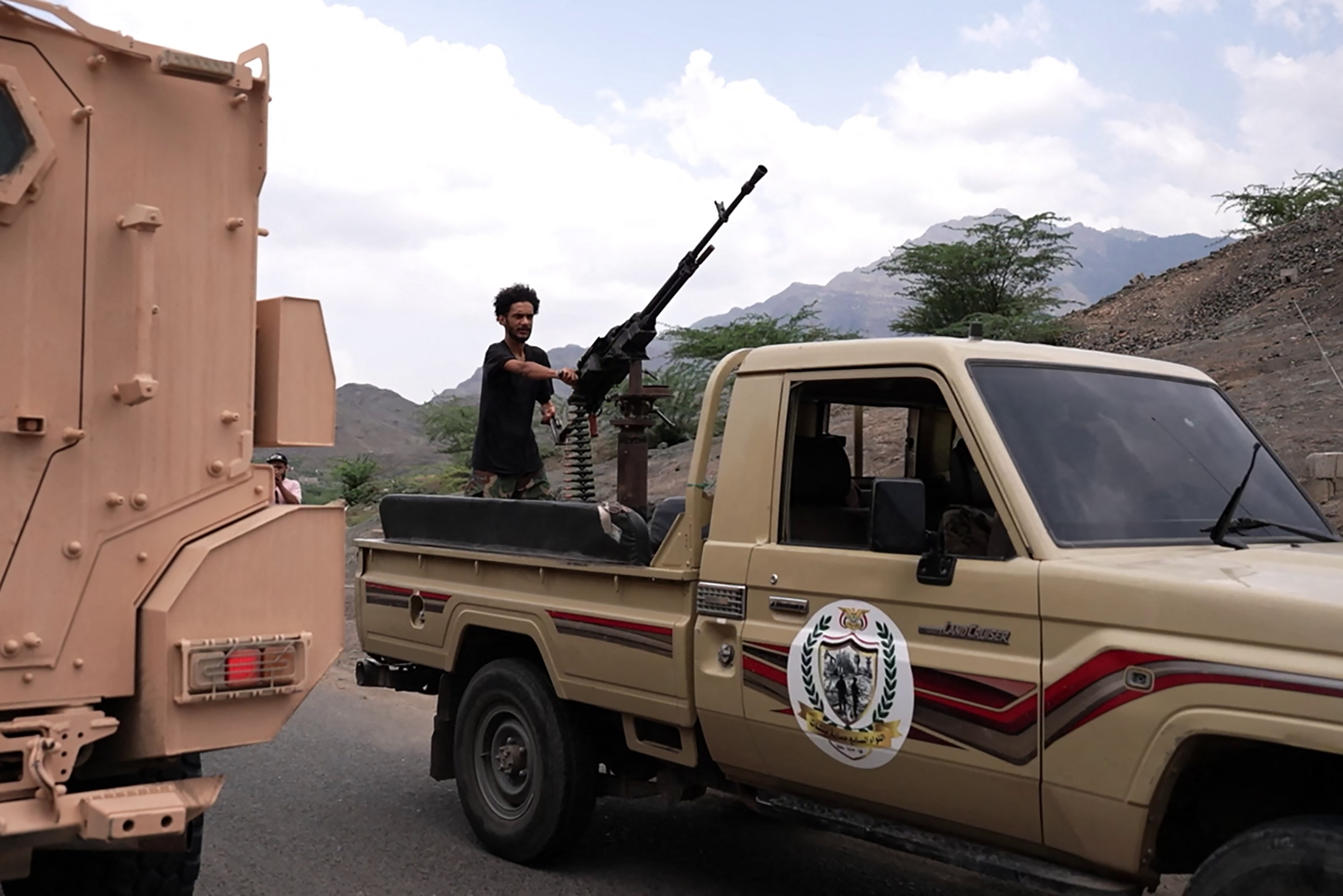 Oil routes in peril as attacks shut Saudi pipeline and Houthis threaten key waterway