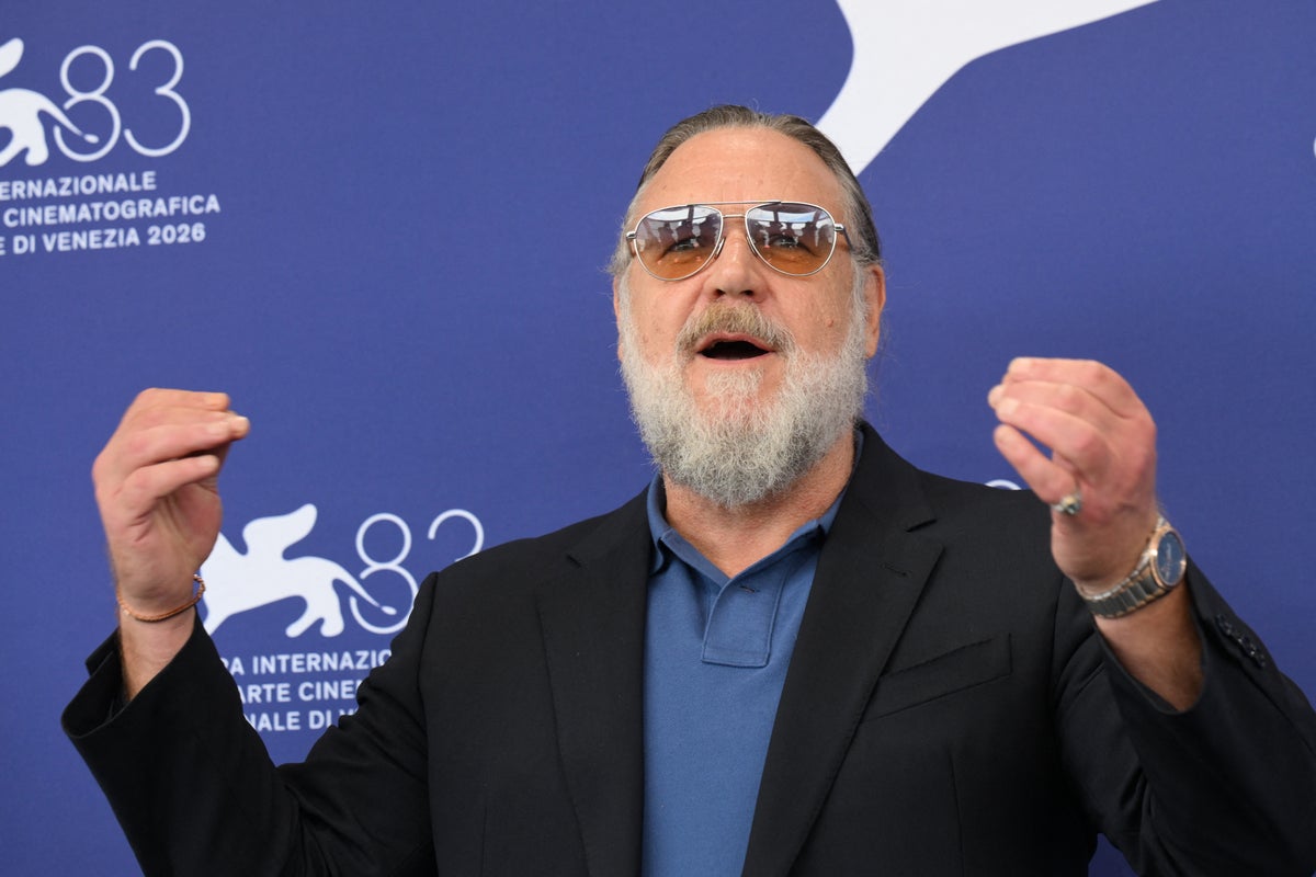Russell Crowe opens up on 'mismanaged' Hollywood relationship