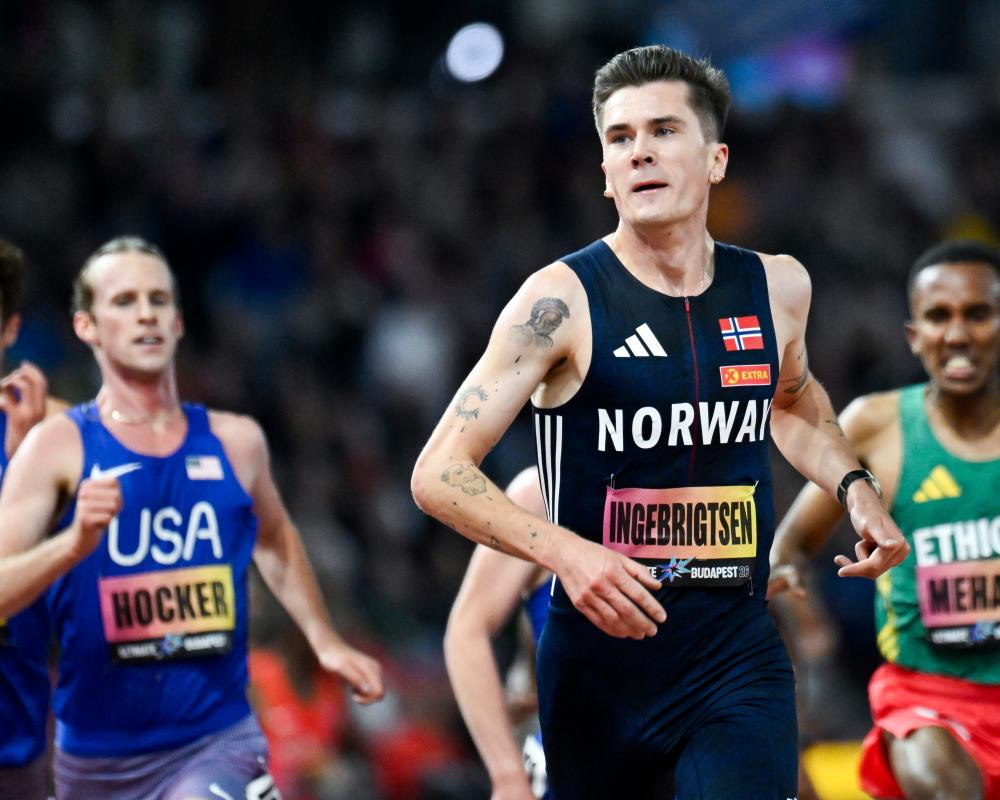 Jakob Ingebrigtsen blows away bitter rival Hocker in Ultimate Championships 5,000m