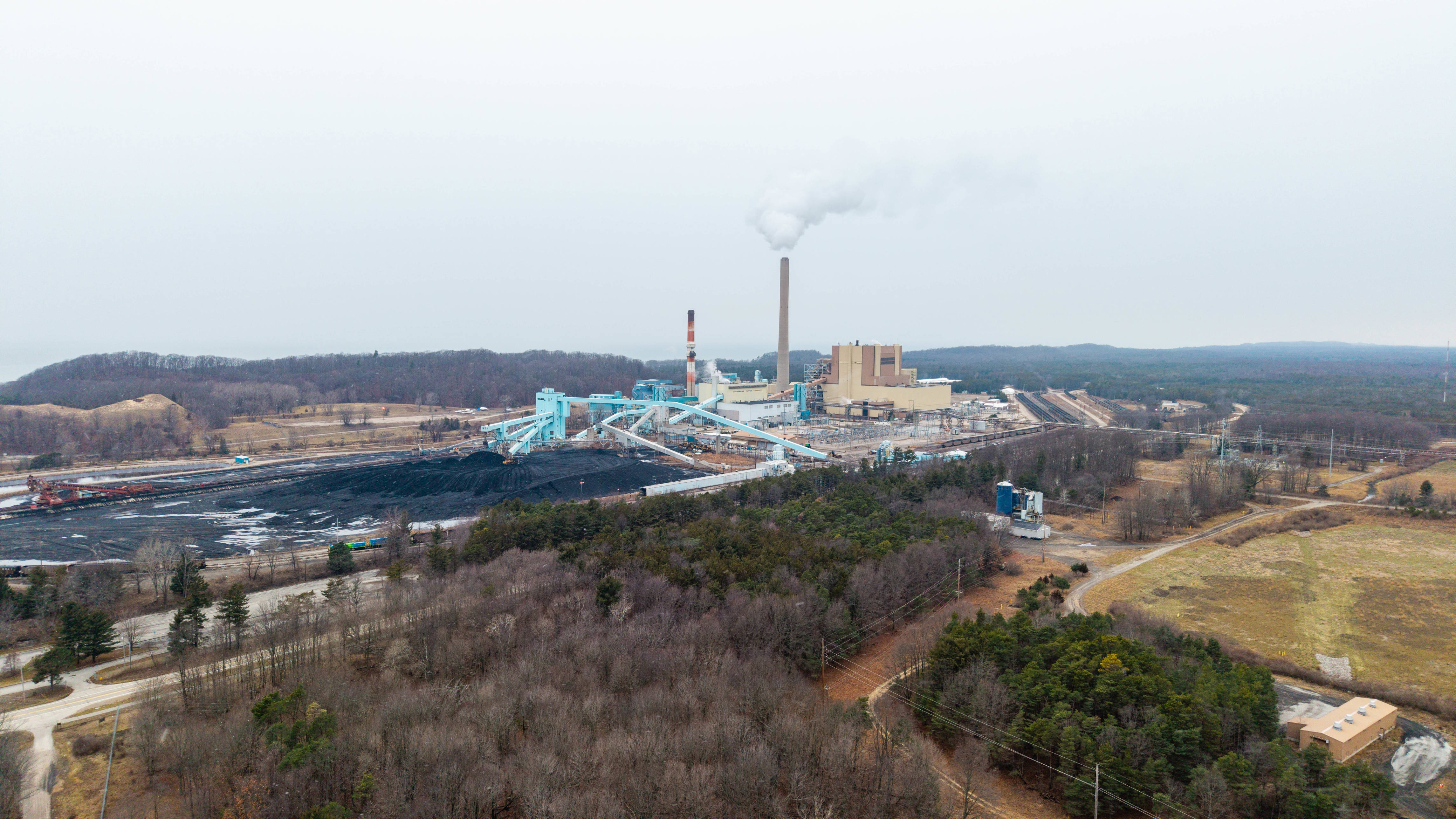 Federal judges strike down order keeping Michigan coal plant open