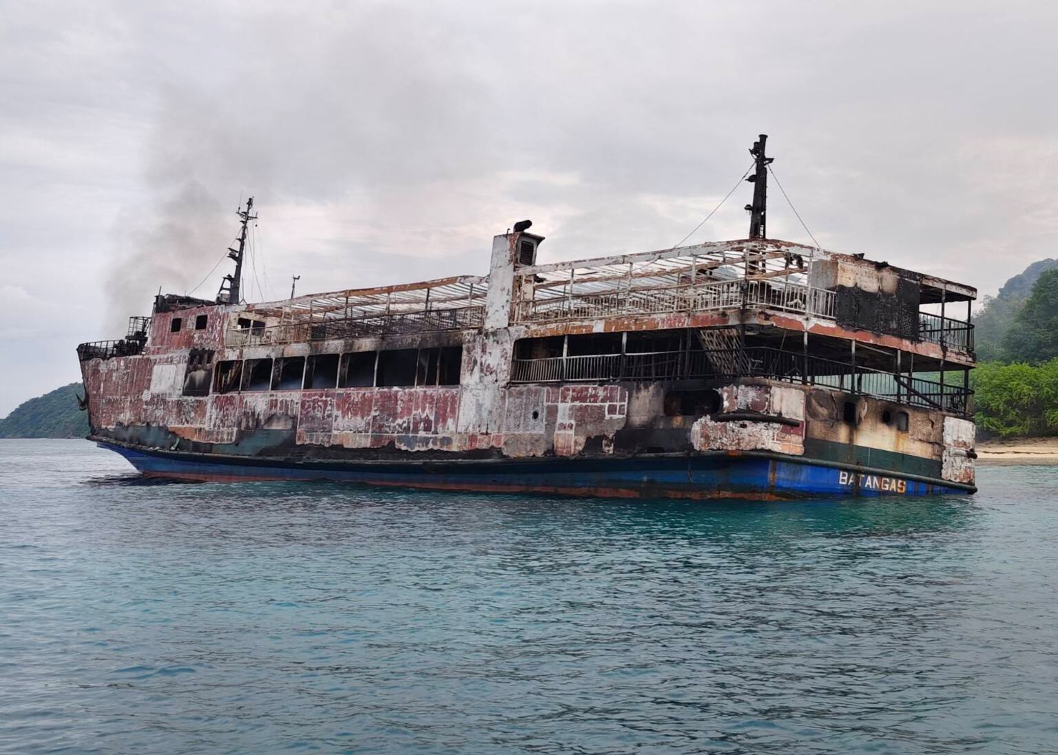 Death toll in Philippines ferry fire rises to 35 as more bodies are ...