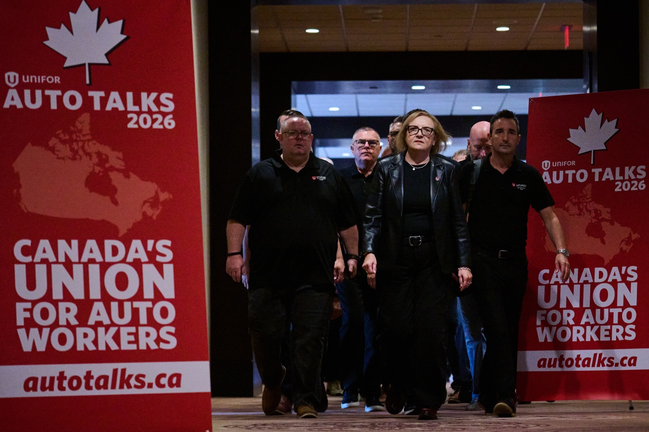 Canada auto workers' talks with Stellantis hit impasse over future of Ontario factory, union says