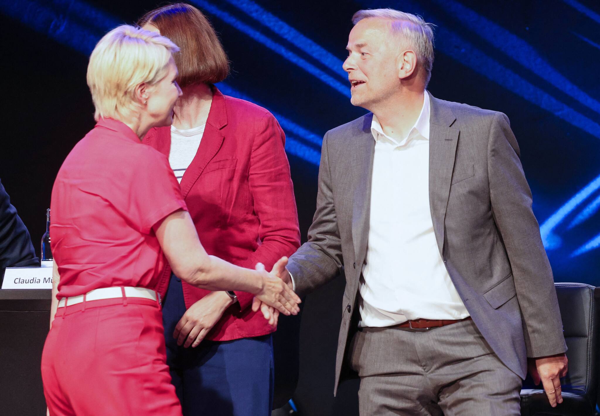 Streit um Nord Stream 2 bei Wahlforum: Schwesig attackiert AfD und CDU ...