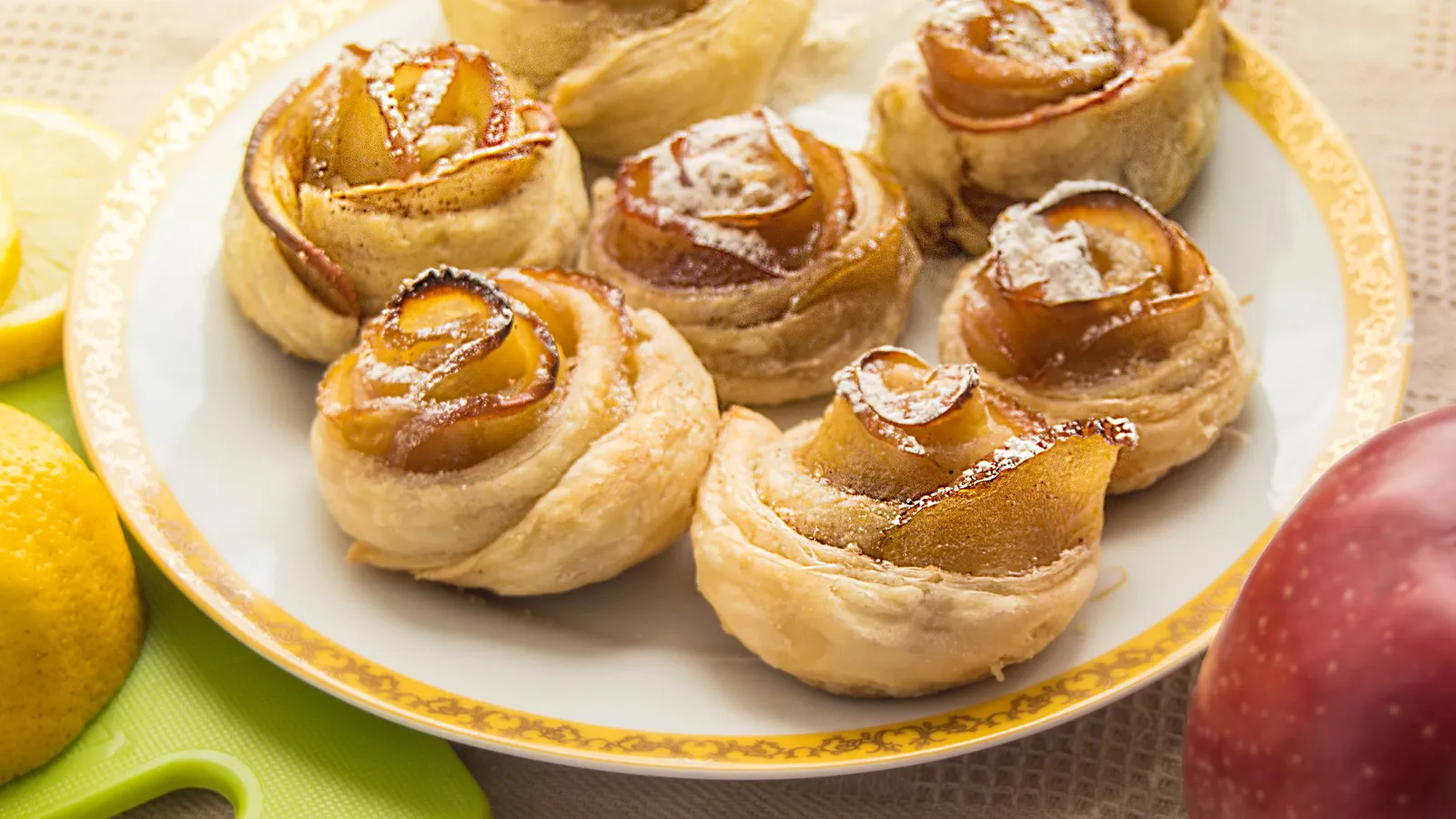 These easy apple pie rolls are the perfect last minute dessert