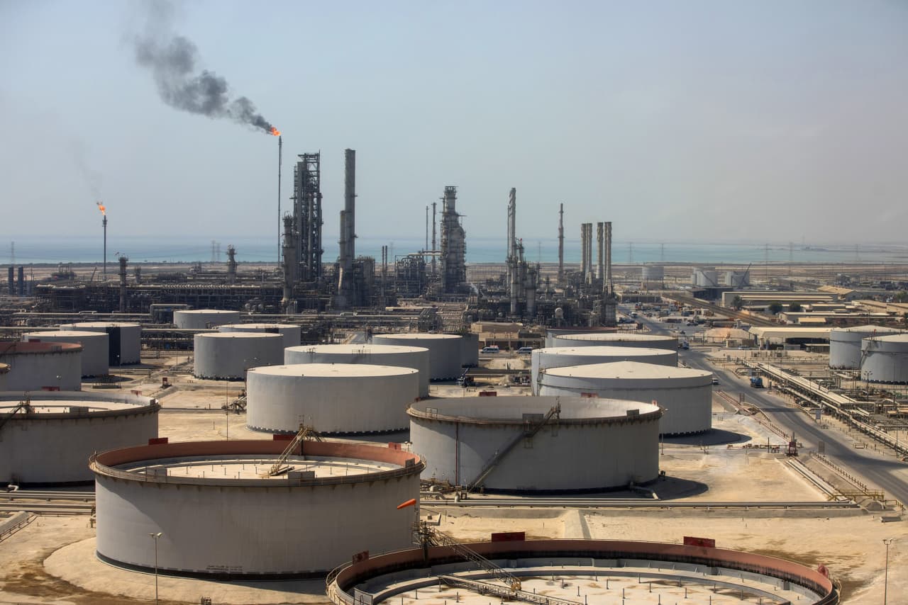 The Saudi Arabia pipeline attacks just redefined Middle East oil risk