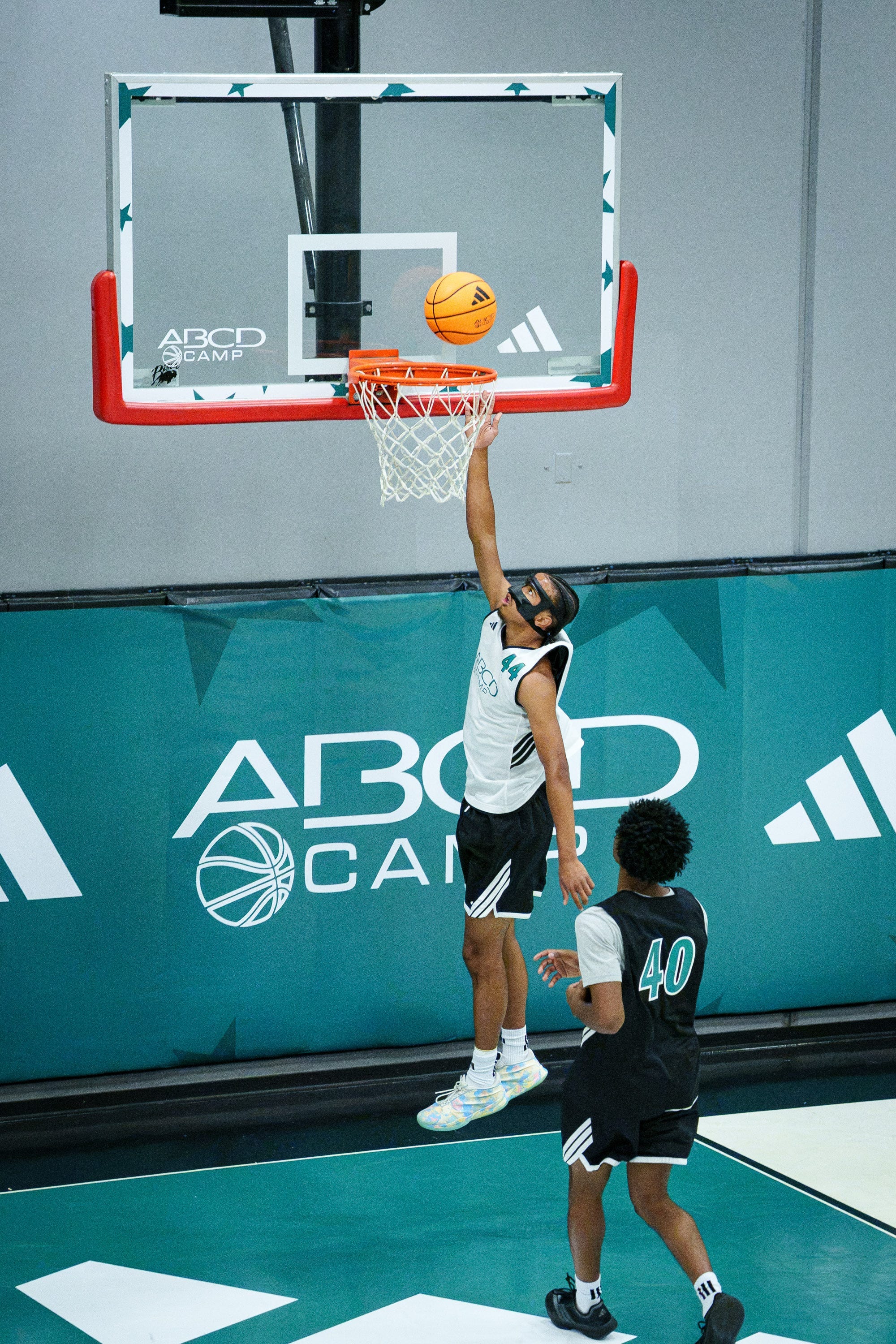 UNC jumps into race for top-20 class of 2027 basketball recruit