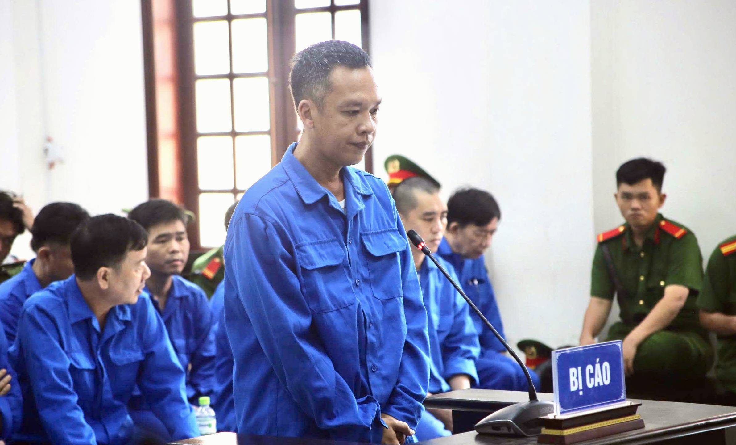 Từng giả điên để né tù, sau móc nối nhiều bác sĩ chạy bệnh án tâm thần