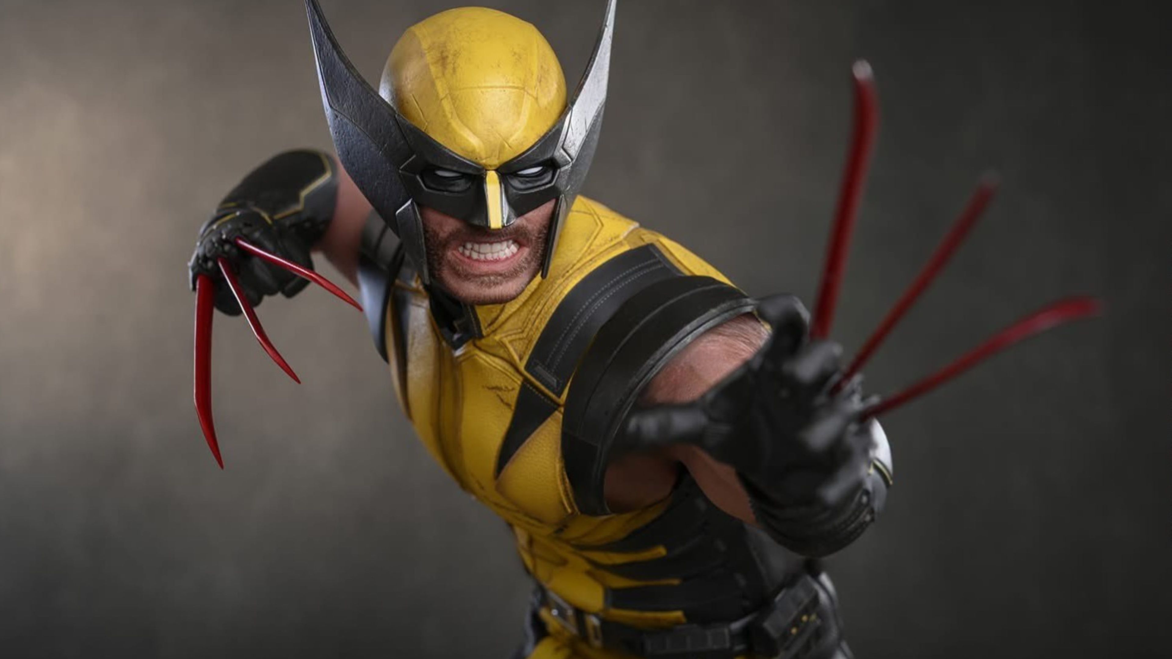 Hot Toys reveals deluxe Marvel's Wolverine figure throwing down with ...