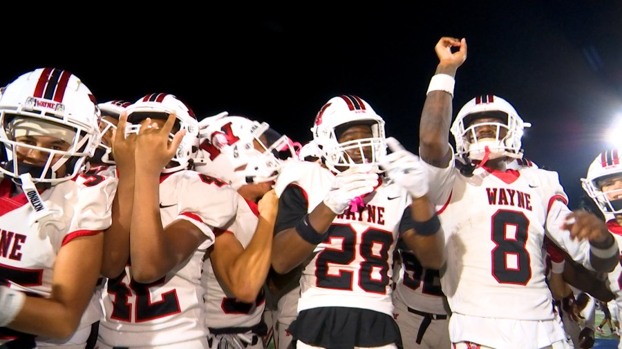 Arby’s game of the week: Wayne pulls away late to beat Springboro 42-26