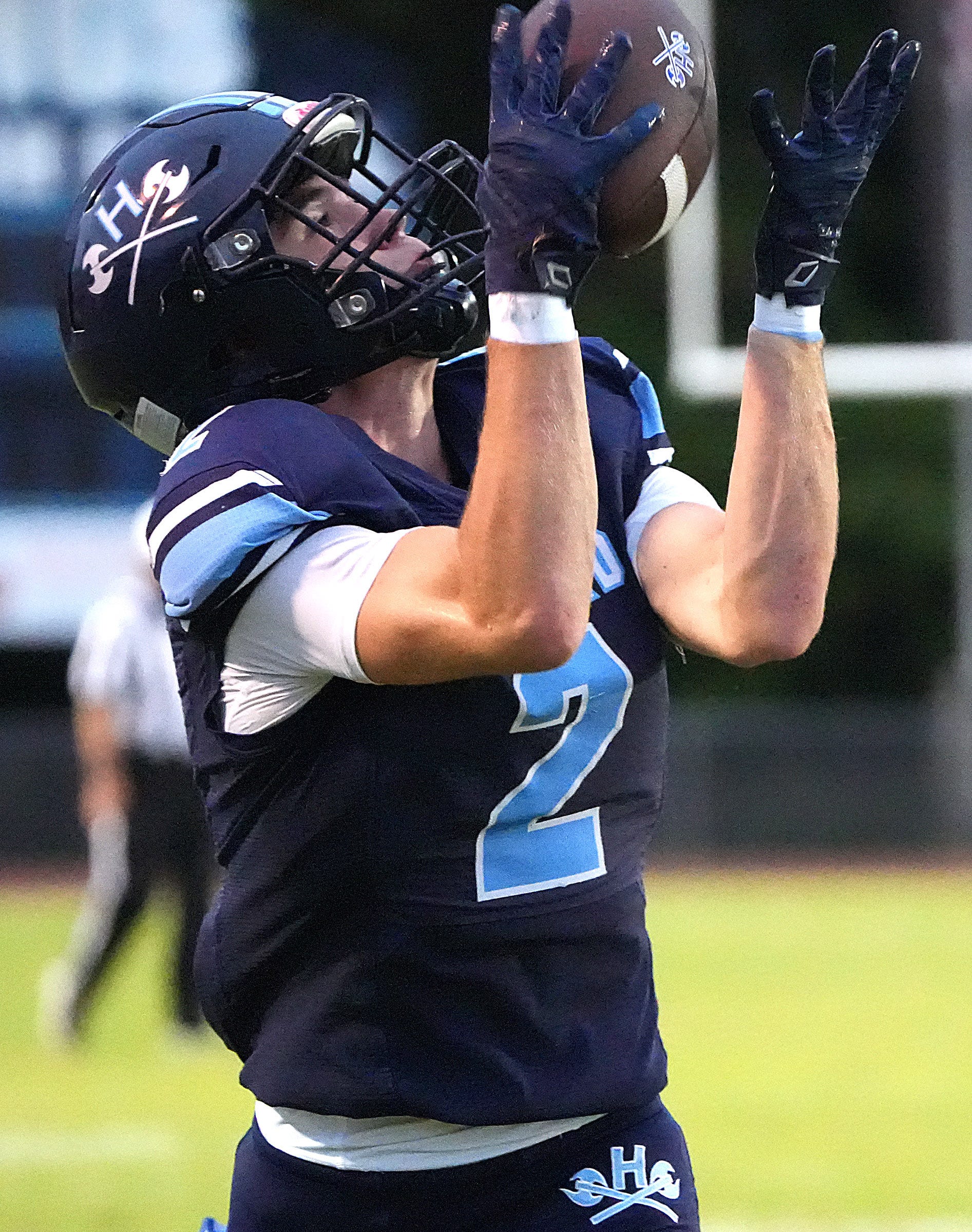 What NC high school football standouts climbed recruiting ladder Week 6?