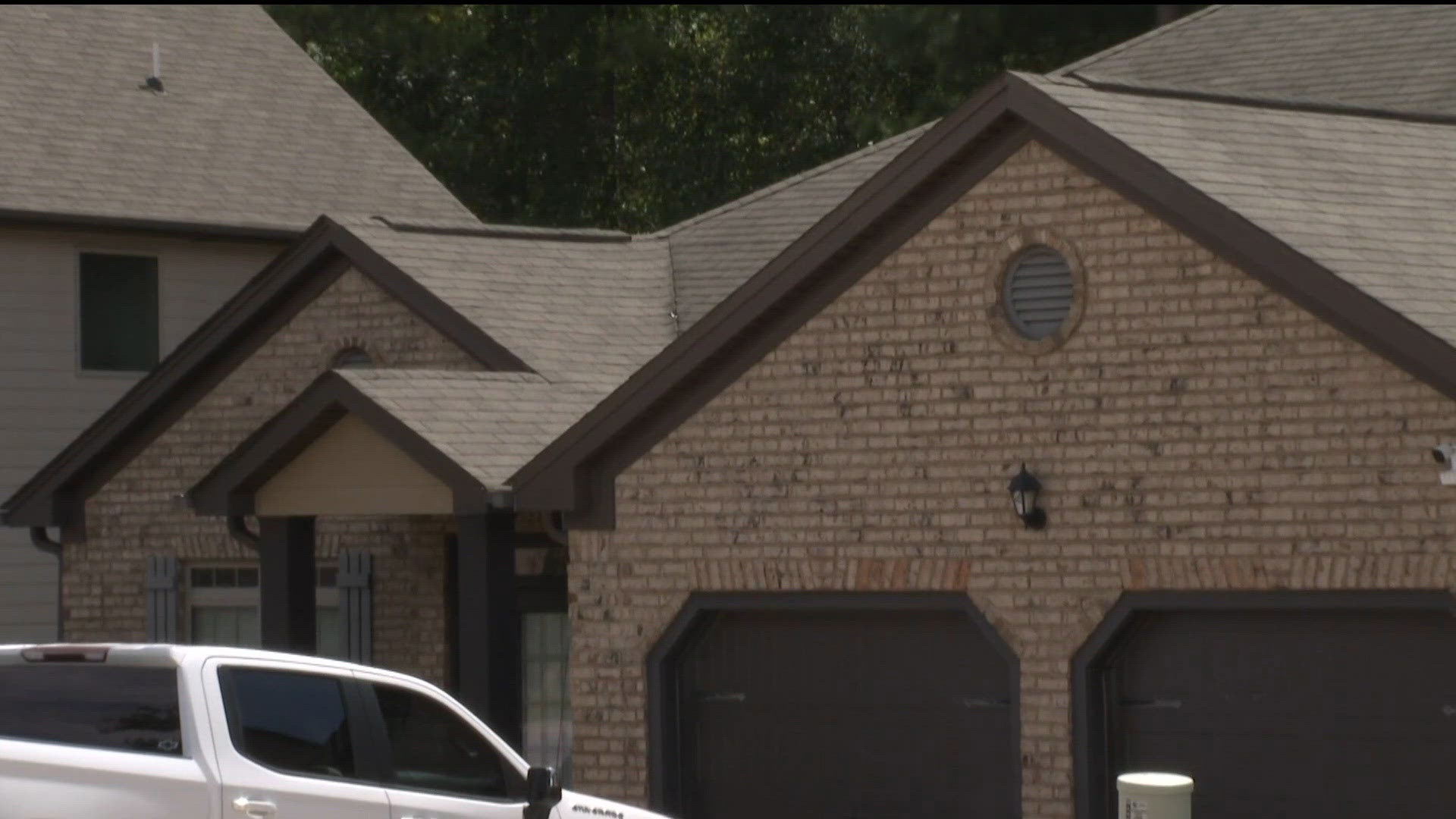 2 bodies found at Clayton County home