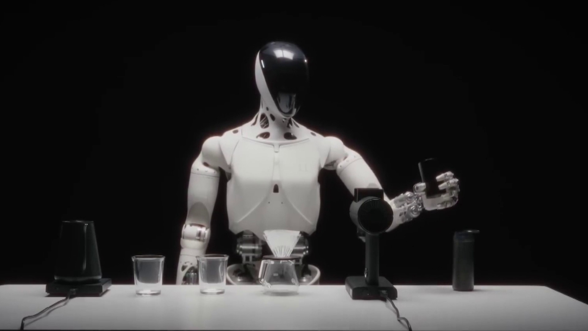 Chinese company releases video of humanoid robot walking off assembly ...