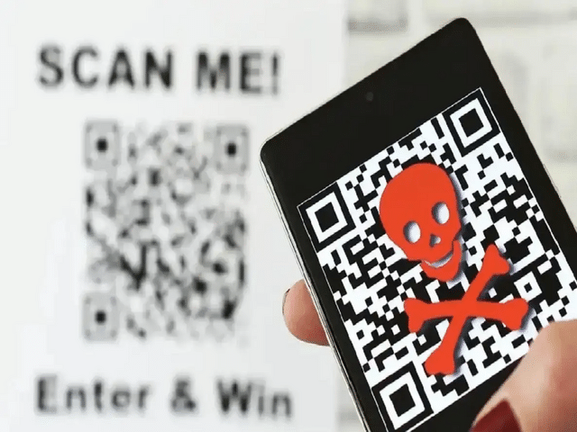QR code fraud: Scanning a QR code while shopping? Wait! One mistake ...