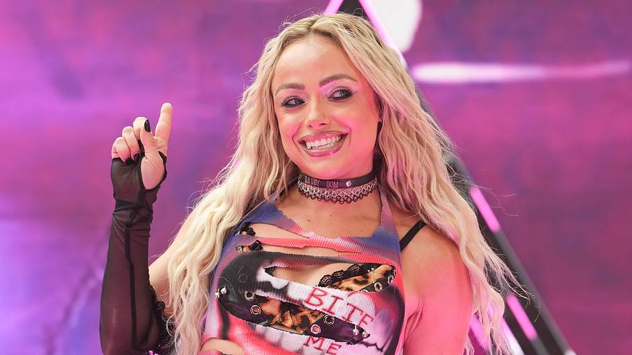 Adam Pearce makes interesting announcement regarding WWE Women's World Championship
