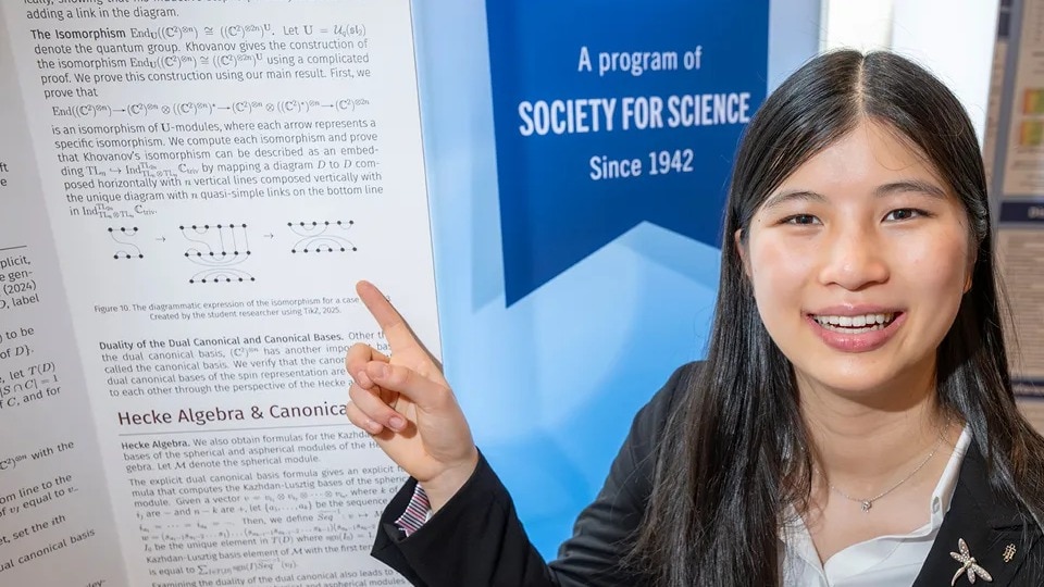 18-year-old expands a 1997 quantum idea, wins $100,000 for maths ...