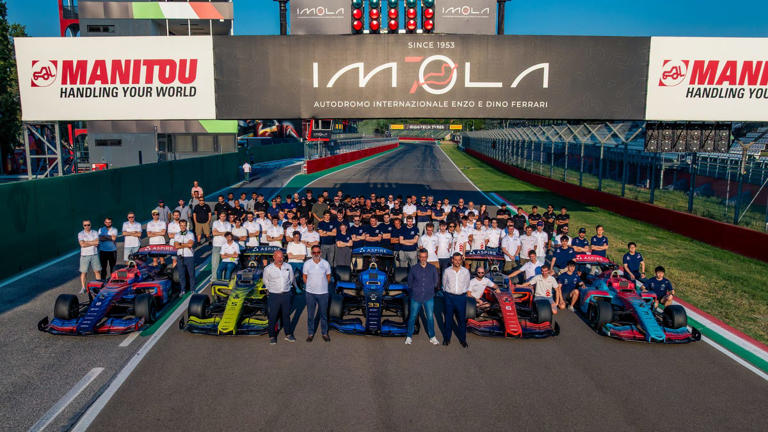 A dramatic autonomous racing crash showed how far self-driving race ...