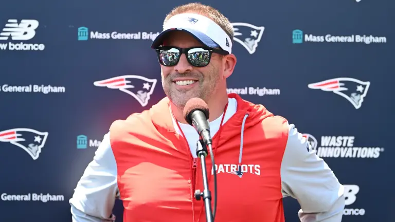 Patriots’ long break gives Josh McDaniels chance to rebuild passing plan