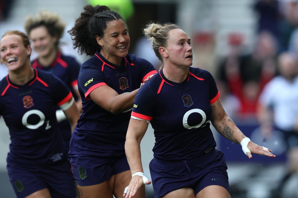 Red Roses overcome rare half-time deficit to blow away Australia