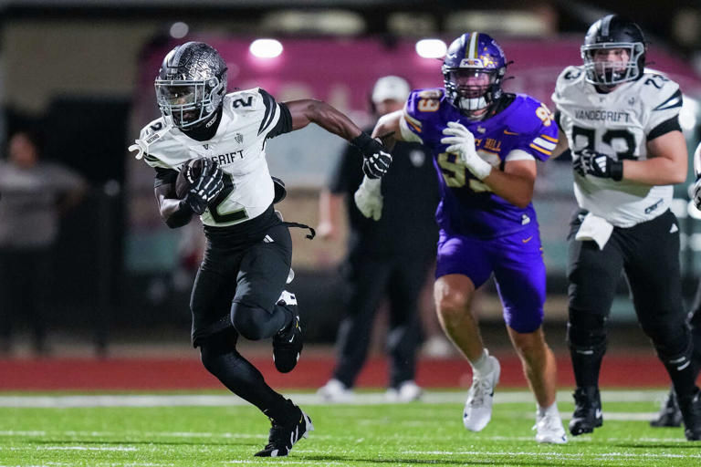 Cedar Park football moves closer to undefeated season after grinding ...