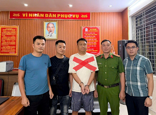 Bắt giữ đối tượng bị truy nã quốc tế trốn trong chung cư cao cấp ở Hải Phòng