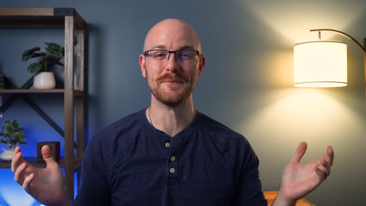 Which analytics career path pays better for beginners today?