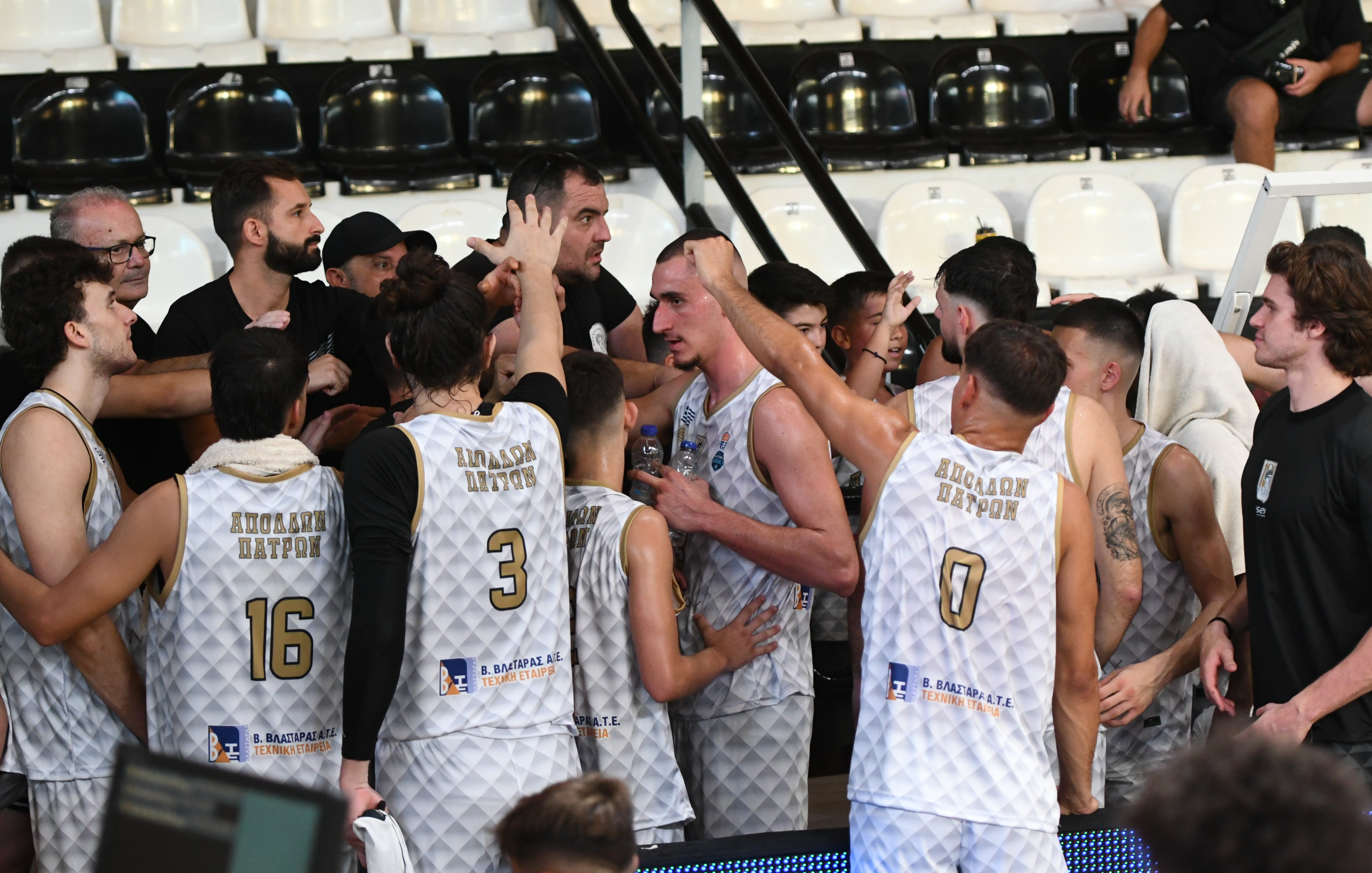 Απόλλων Sendo: Αριθμοί και φωτογραφικά στιγμιότυπα της πρώτης επίσημης ...