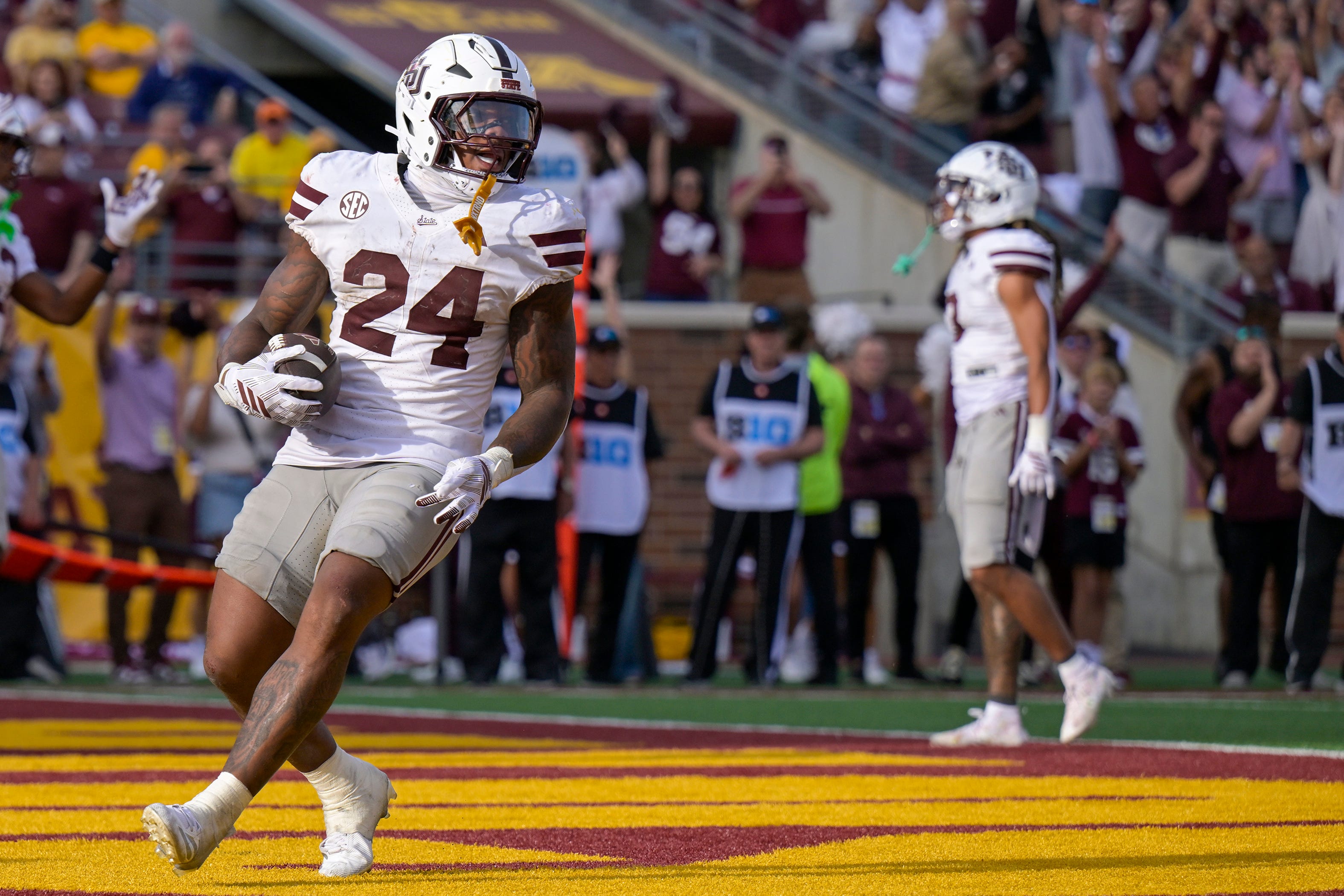 Fluff Bothwell, Isaac Smith removed from Mississippi State vs Alabama ...