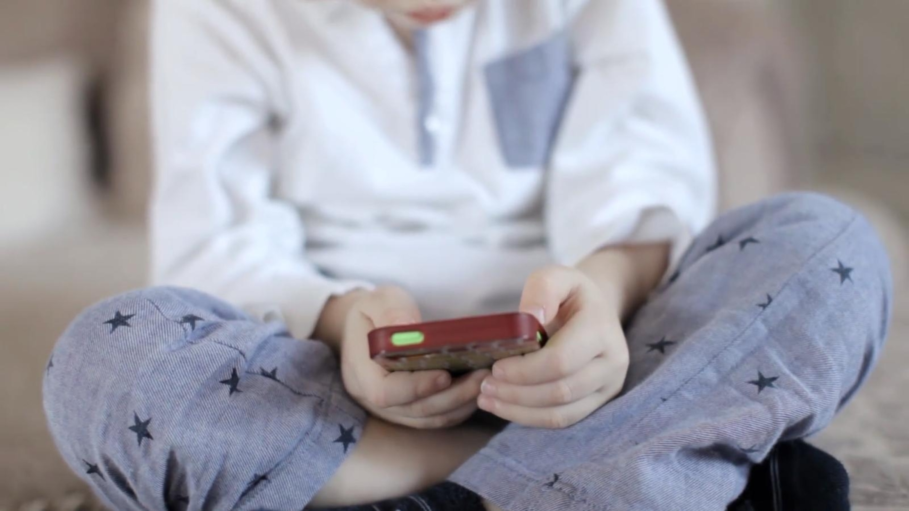 Gov. Newsom signs landmark online child safety laws