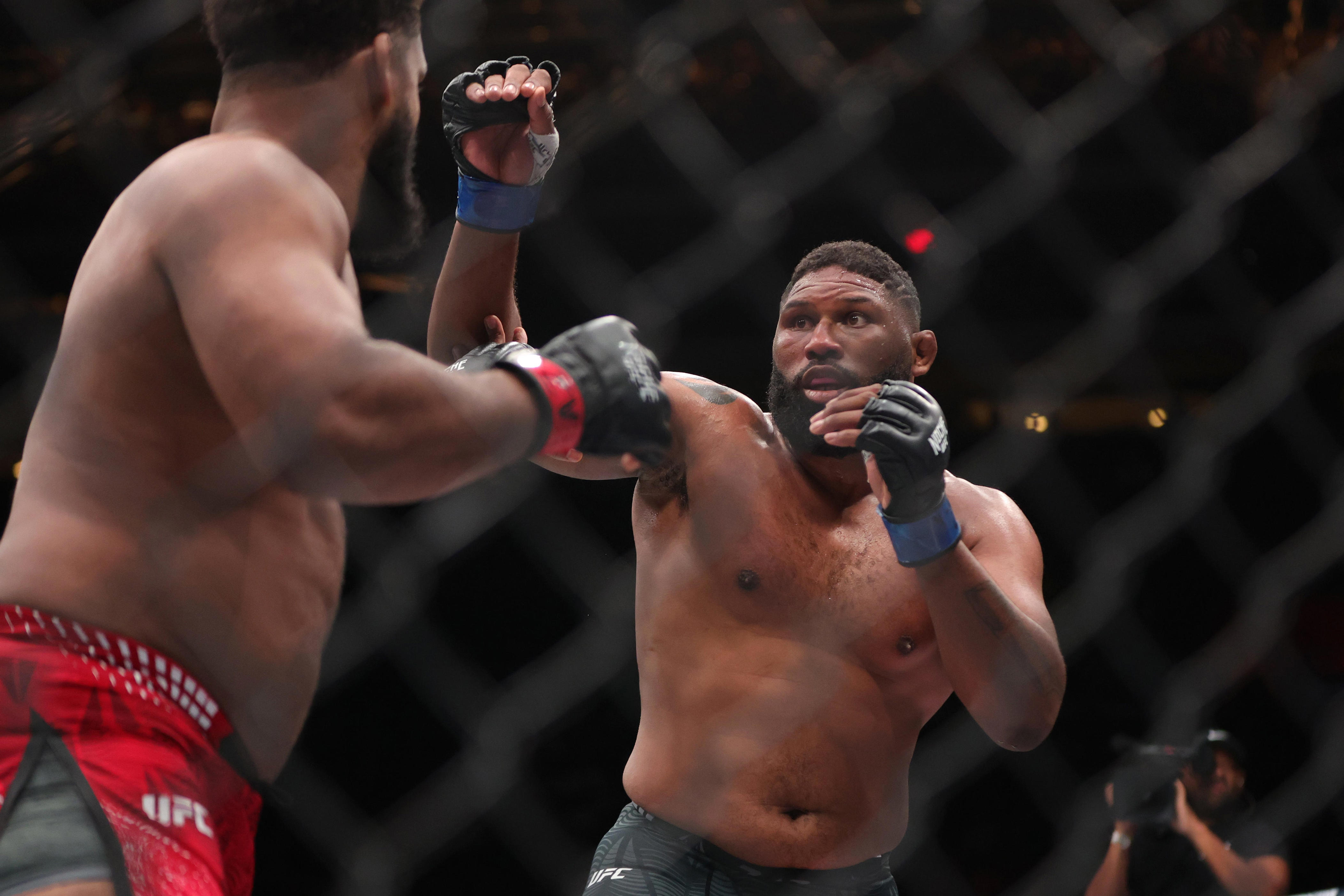 Noche UFC results: Curtis Blaydes outpoints Waldo Cortes Acosta in lackluster outing