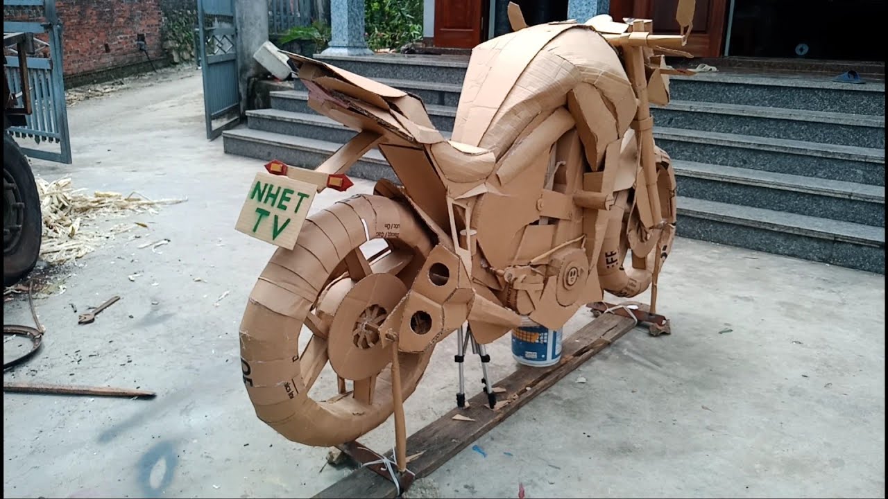 Cardboard Z1000, full-size build