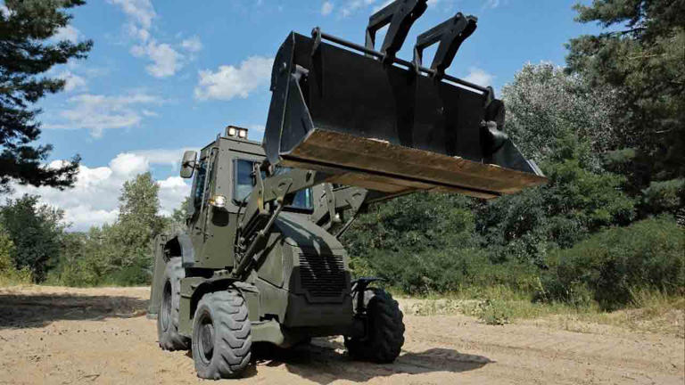 Ukraine approves first domestically developed UAT-SPIDER armored ...
