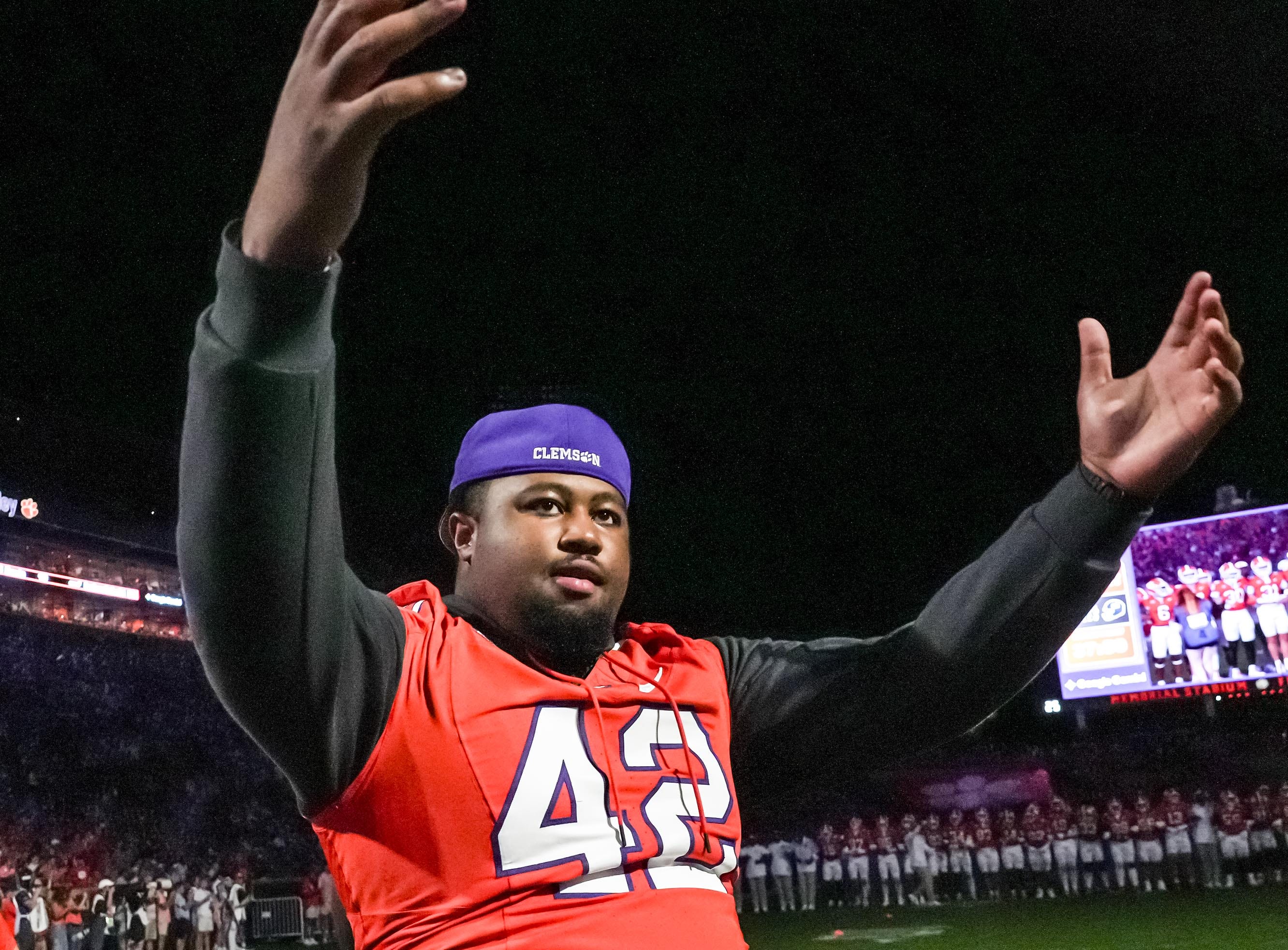 Watch: Clemson DT Hevin Brown-Shuler rings bell, marking end of chemo