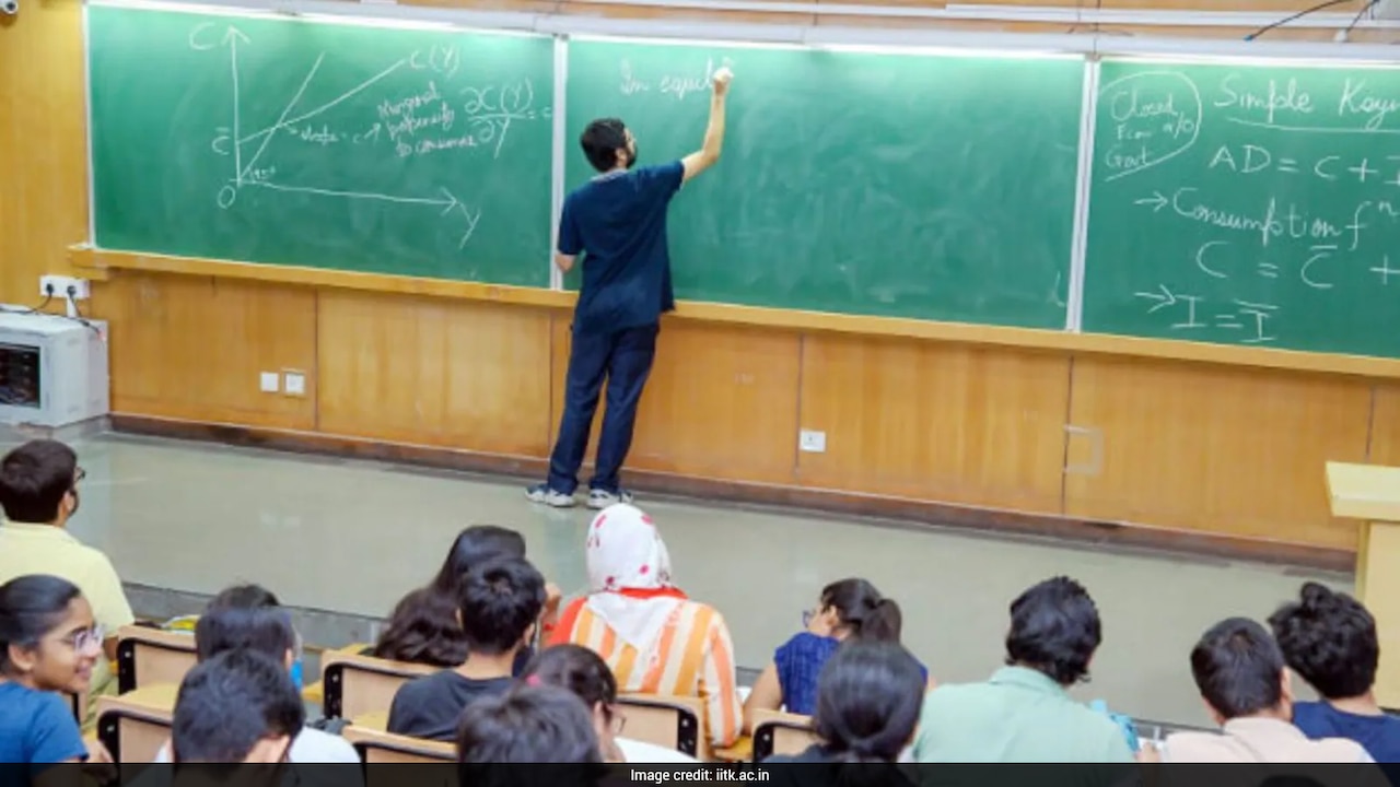 IIT Kanpur launches third cohort of AI, ML course, adds new module on ...