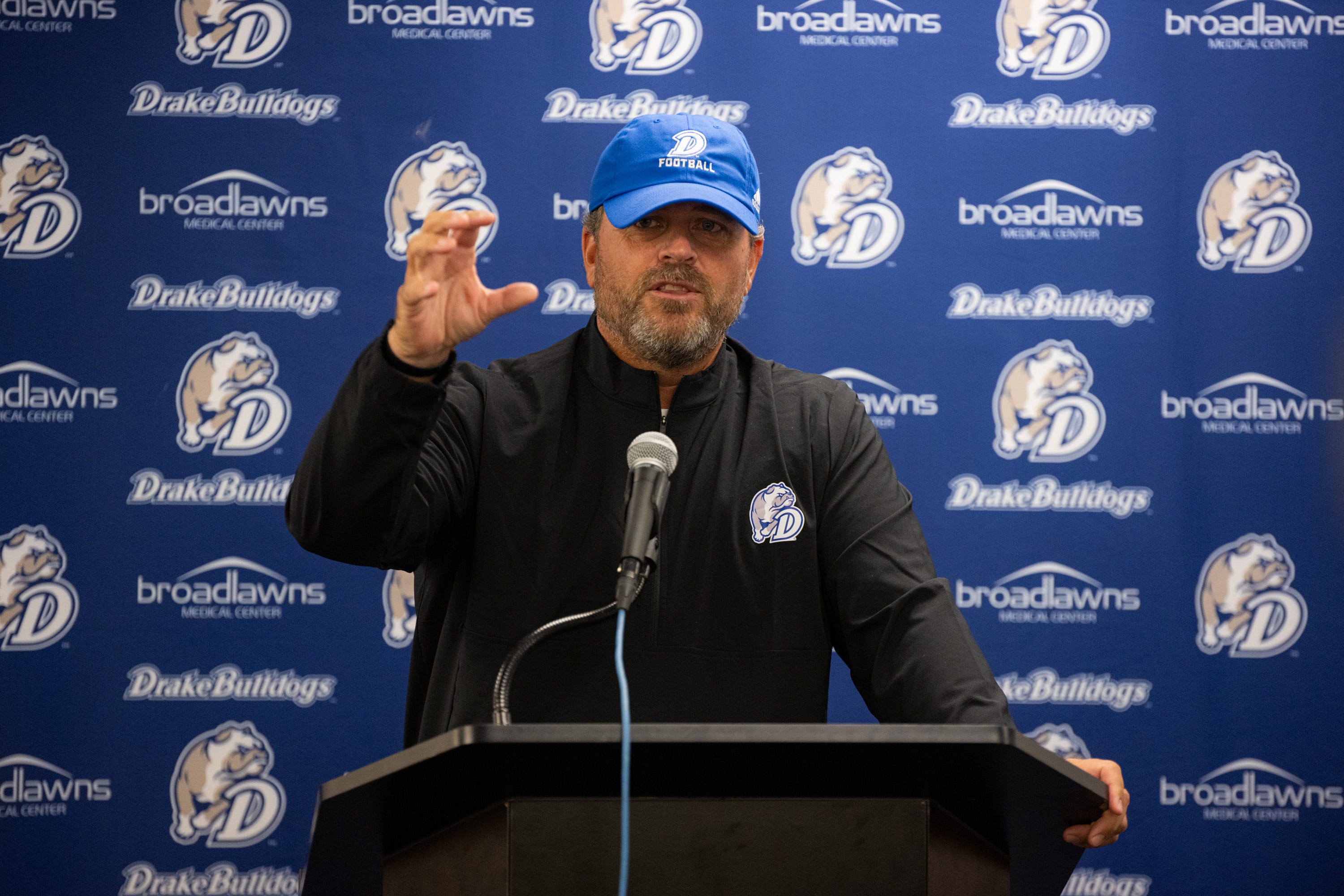 Drake football drops league game at Valparaiso