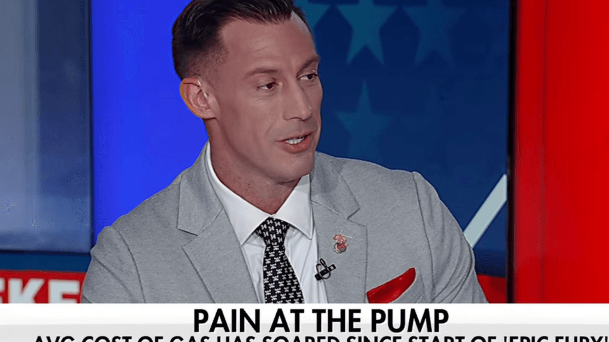 ‘I can’t do math!’: Confused Fox News host struggles to calculate ...