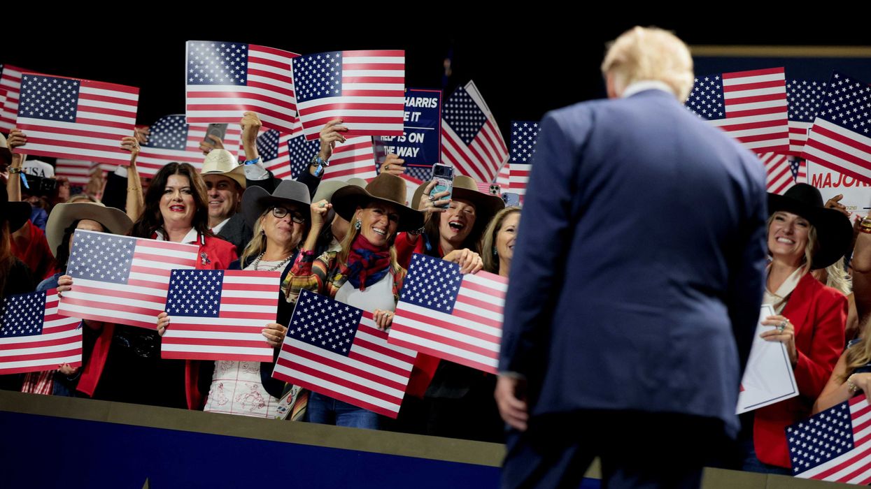 Overlooked clip shows Trump exhibiting 'potential seizure activity ...