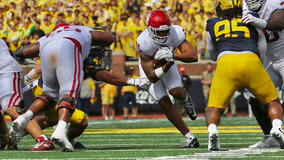 Oklahoma went away from the run early and never found rhythm on the ground in Michigan