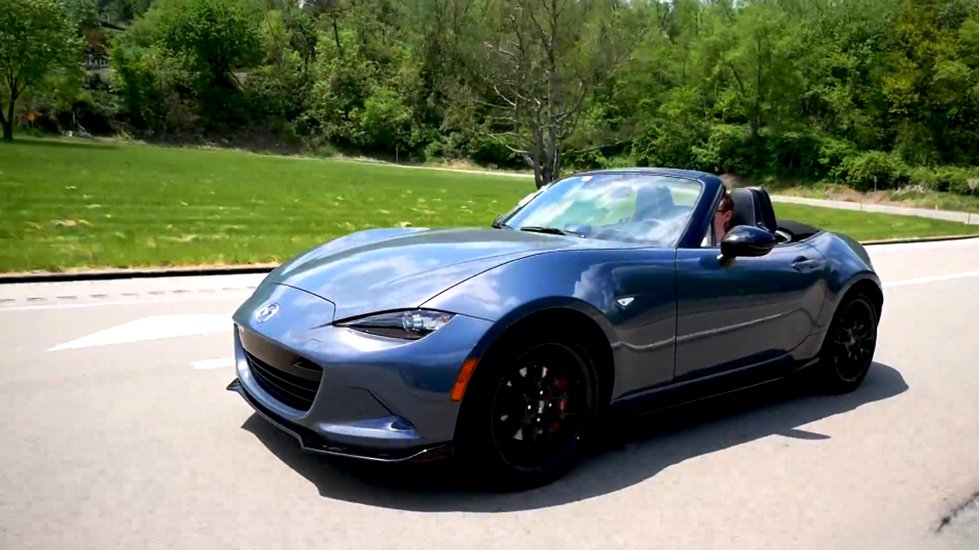 Mazda MX-5 Miata keeps the sports car formula simple