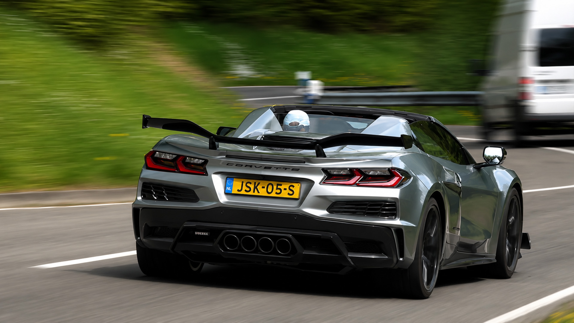 Powerful modified cars take over the Nürburgring