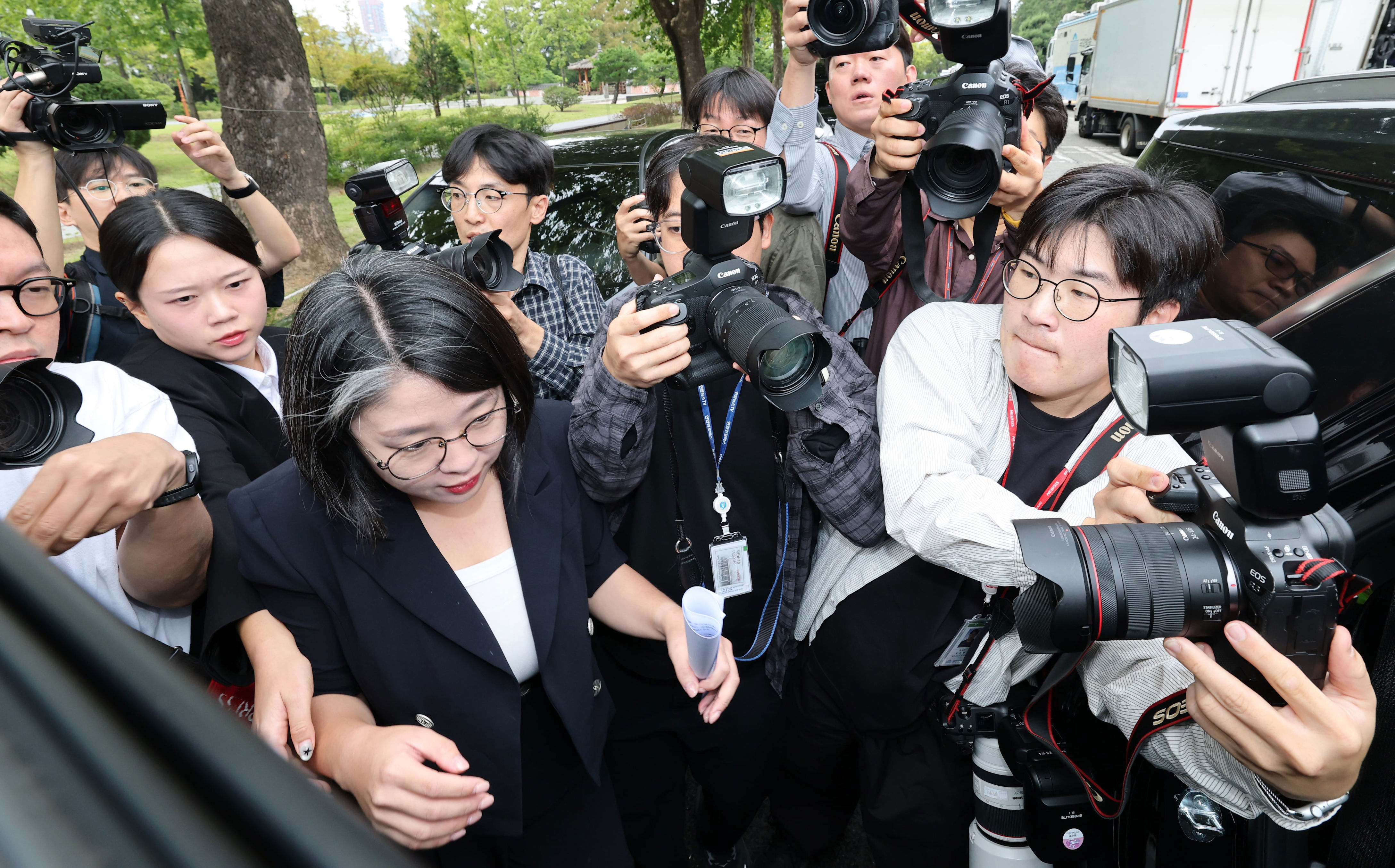 Yong Hye-in chooses 1.1 billion subsidies over ministerial role