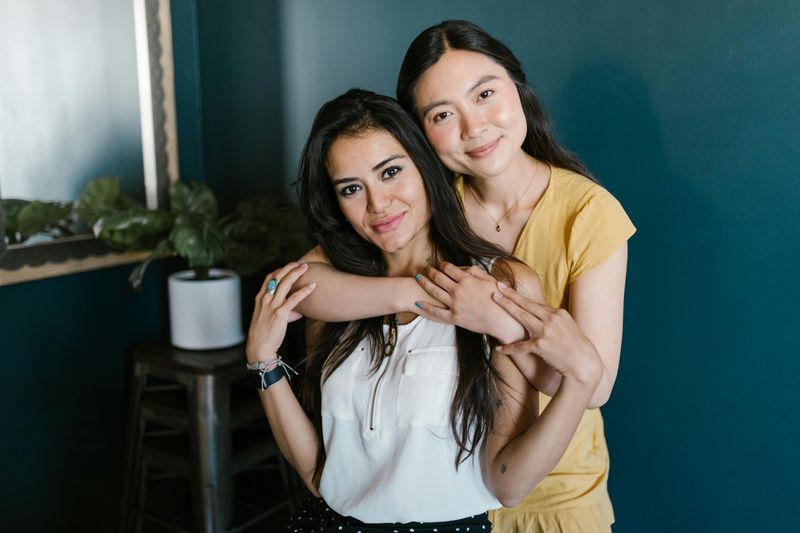 15 signs your 'friend' isn't actually a friend